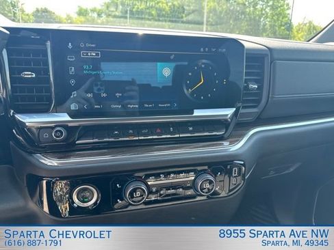 Used 2023 Chevrolet Silverado 1500 LT AWD/4WD image 22