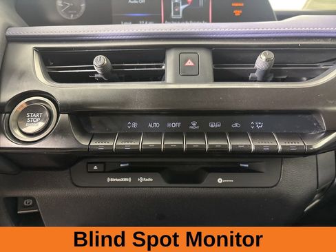 Used 2021 Lexus UX 200 image 15