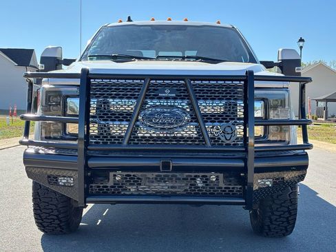 Used 2019 Ford F350 Lariat w/ Lariat Value Package image 8