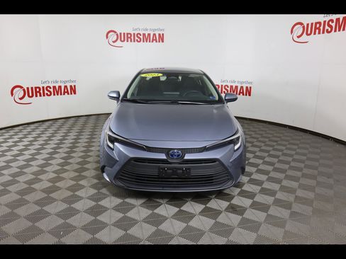 Used 2023 Toyota Corolla LE image 16