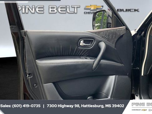 Used 2022 Nissan Armada Platinum w/ Captain's Chairs Package RWD image 17