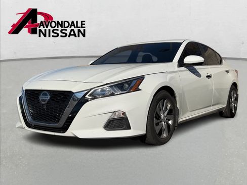 Certified 2020 Nissan Altima 2.5 S image 2