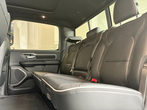 New 2026 RAM 1500 Laramie AWD/4WD image 34