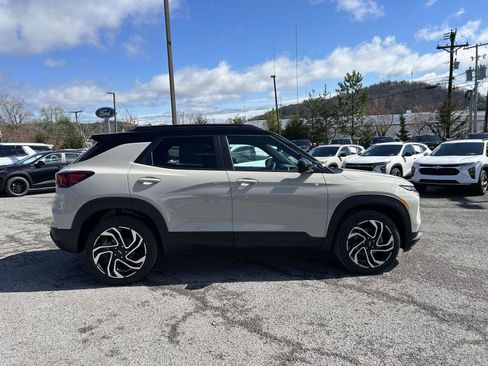 New 2026 Chevrolet TrailBlazer RS w/ Convenience Package image 2