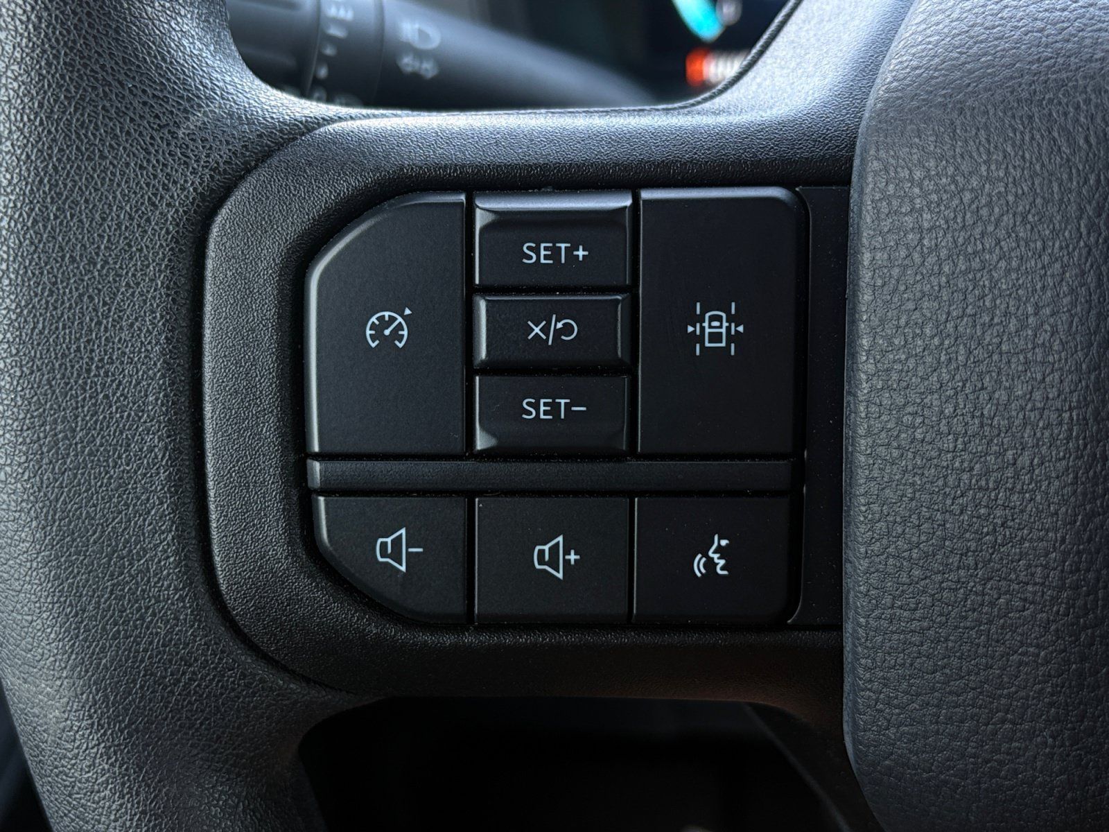 Used 2025 Ford F150 STX w/ Equipment Group 200A RWD image 19