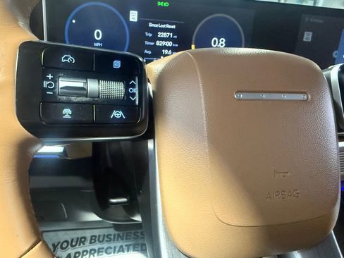 Used 2024 Hyundai Santa Fe Limited image 19