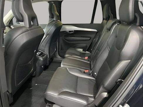 Used 2016 Volvo XC90 T6 Momentum AWD/4WD image 14
