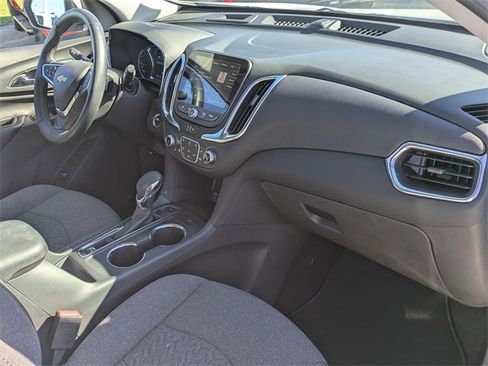 Used 2024 Chevrolet Equinox LT image 30
