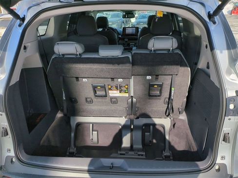 Certified 2024 Toyota Sienna XLE w/ XLE Plus Package image 23