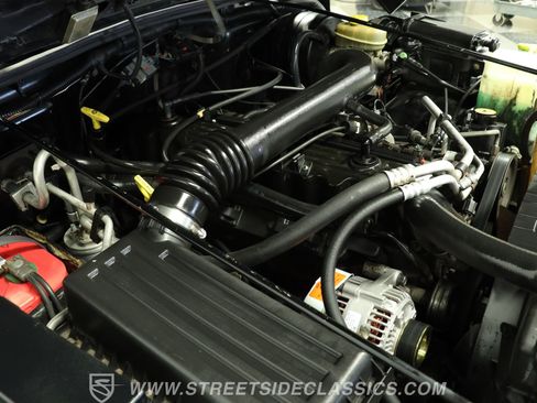 Used 2000 Jeep Wrangler Sahara AWD/4WD image 32