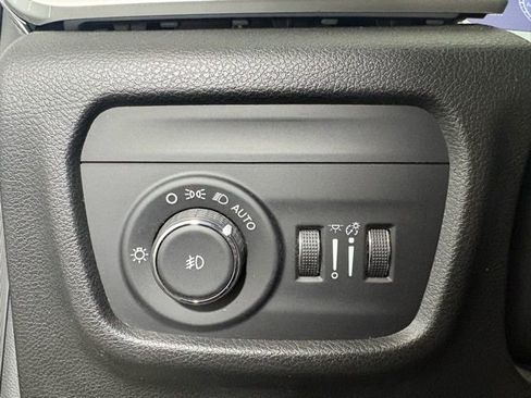 Used 2021 Jeep Grand Cherokee L Limited image 19