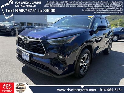 Used 2022 Toyota Highlander XLE