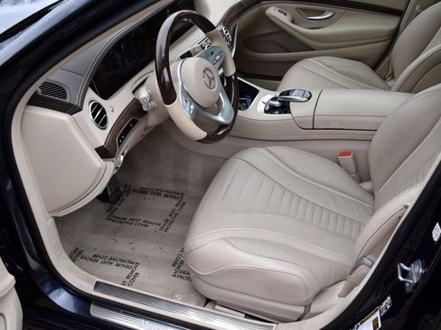 Used 2019 Mercedes-Benz S 560 4MATIC Sedan image 29
