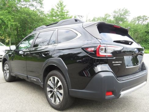 Used 2023 Subaru Outback Limited XT AWD/4WD image 7