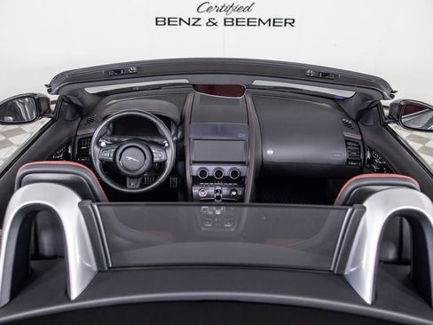 Used 2023 Jaguar F-TYPE R image 23