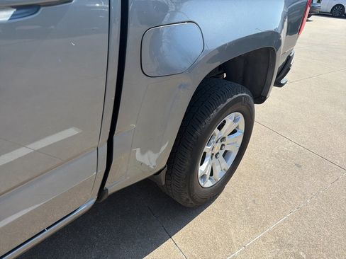 Used 2022 Chevrolet Colorado LT w/ LT Convenience Package image 9