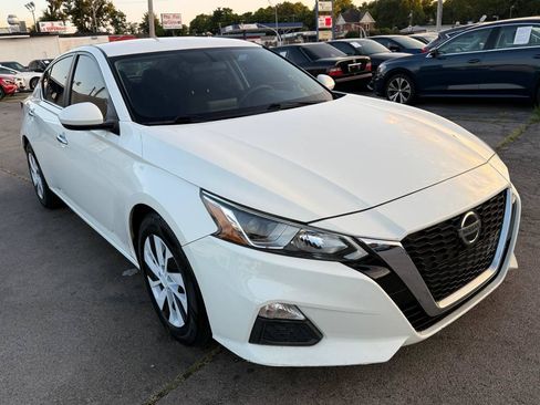 Used 2019 Nissan Altima 2.5 S FWD image 12