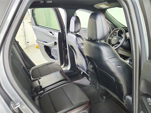 Used 2024 Ford Escape ST-Line image 35