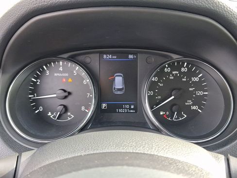 Used 2019 Nissan Rogue SL FWD image 18
