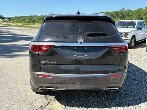 Used 2024 Buick Enclave Essence AWD/4WD image 4