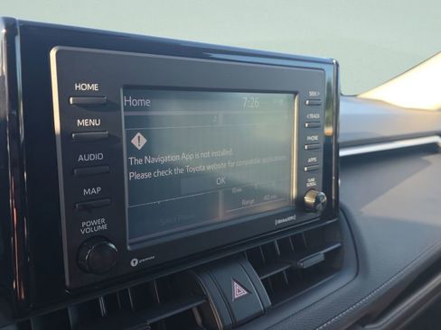 Used 2020 Toyota RAV4 XLE FWD image 18