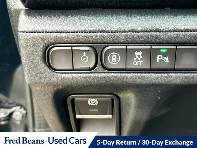 Used 2022 Acura MDX w/ Technology Package AWD/4WD image 16