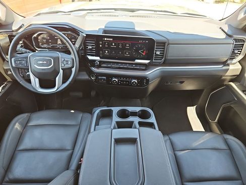 Used 2025 GMC Sierra 1500 SLT image 12