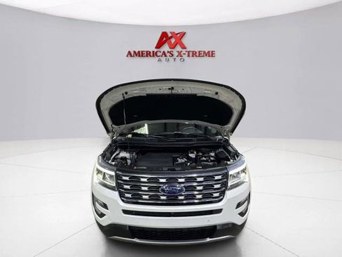 Used 2017 Ford Explorer Limited w/ Equipment Group 301A AWD/4WD image 85