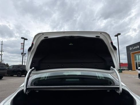 Used 2025 Toyota Camry LE image 30