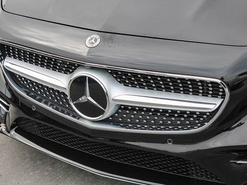 Used 2019 Mercedes-Benz S 560 Cabriolet image 6