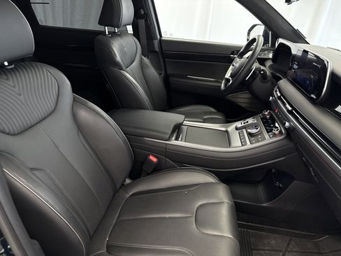 Used 2025 Hyundai Palisade Calligraphy image 14