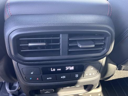 Used 2025 Honda Ridgeline Black Edition image 18