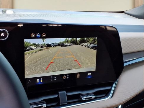 New 2026 Chevrolet Equinox ACTIV AWD/4WD image 5