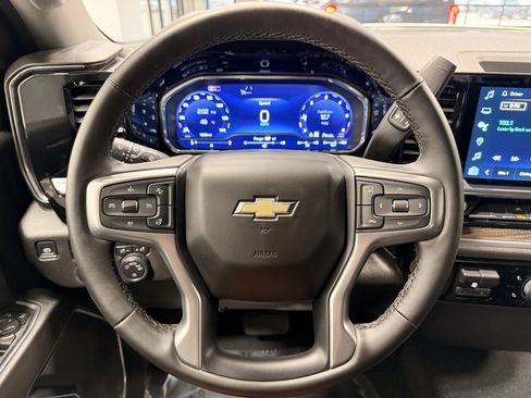 Used 2025 Chevrolet Silverado 1500 LT image 37