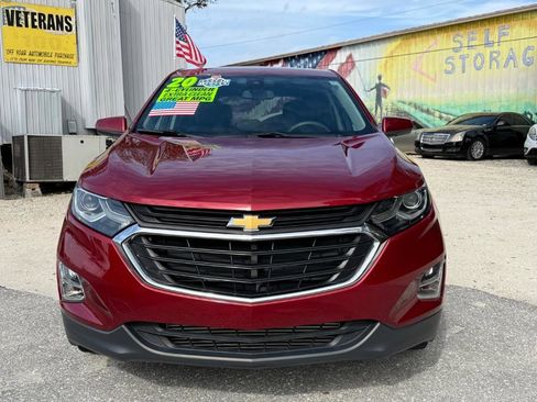 Used 2020 Chevrolet Equinox LT image 2
