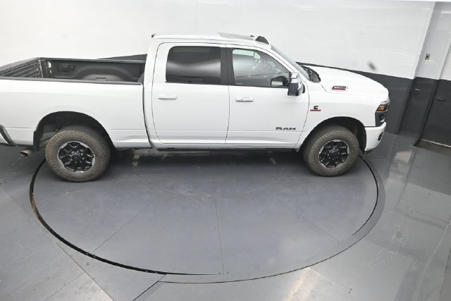 Used 2025 RAM 2500 Laramie AWD/4WD image 19
