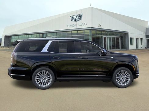 New 2026 Cadillac Escalade Luxury image 5