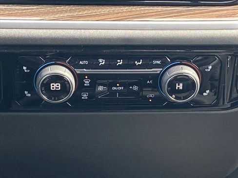 New 2025 Chevrolet Silverado 1500 LT image 9