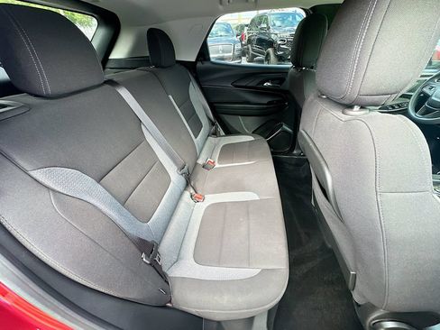 Used 2023 Chevrolet TrailBlazer LT w/ Convenience Package FWD image 24