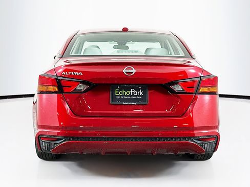 Used 2025 Nissan Altima 2.5 SV image 7