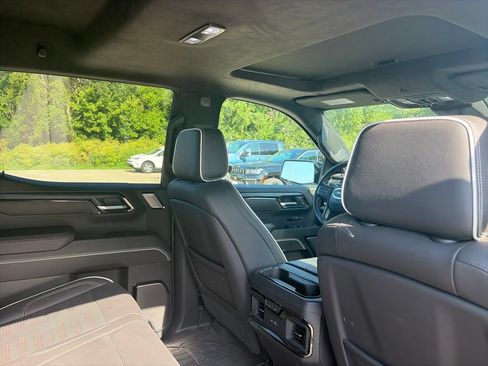 Used 2023 GMC Sierra 1500 AT4X w/ AT4X AEV Edition AWD/4WD image 13