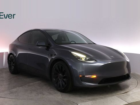 Used 2023 Tesla Model Y Performance AWD/4WD image 13