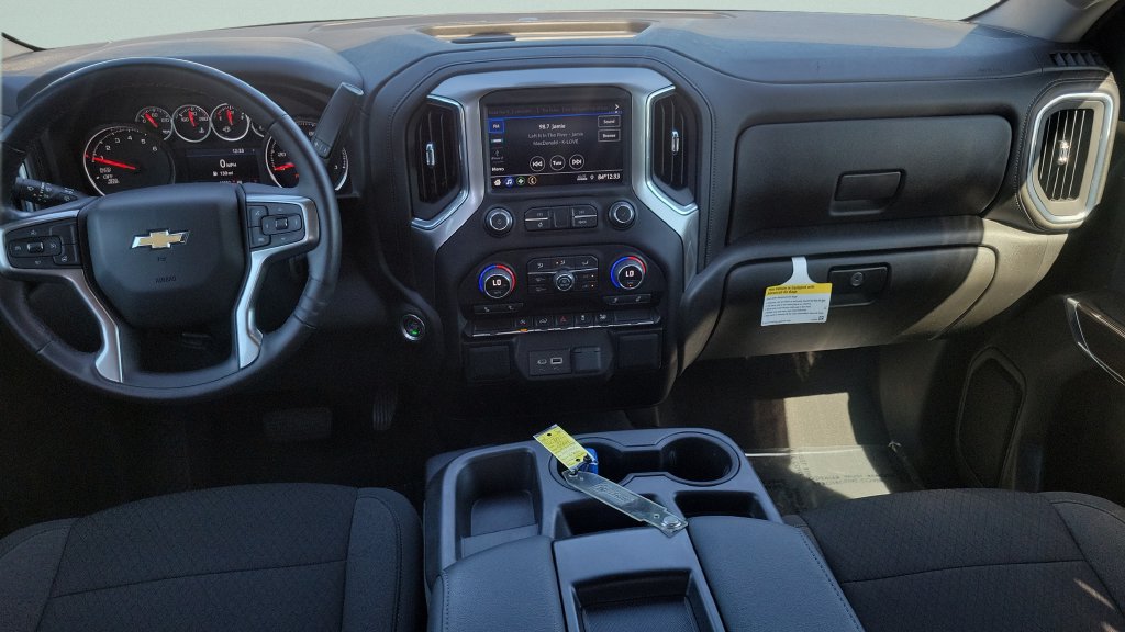 Used 2022 Chevrolet Silverado 1500 LT AWD/4WD image 11