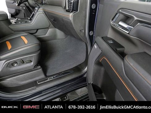 Used 2024 GMC Sierra 2500 AT4 w/ AT4 Premium Plus Package AWD/4WD image 23