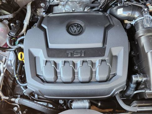 Used 2023 Volkswagen Tiguan SE FWD image 19