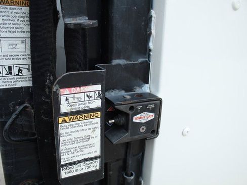 Used 2019 Chevrolet Express 3500 w/ Power Convenience Package RWD image 10
