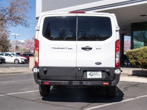 Used 2017 Ford Transit 350 XLT RWD image 6