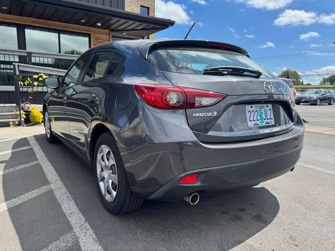Used 2016 MAZDA MAZDA3 i Sport FWD image 4