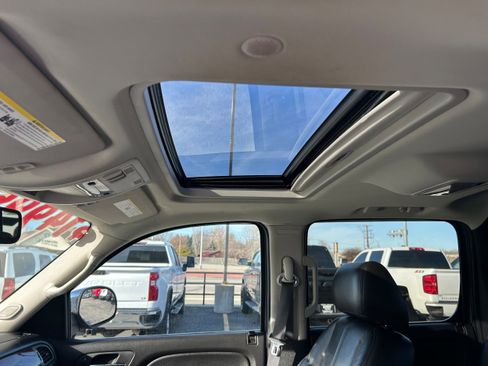 Used 2012 Chevrolet Avalanche LT w/ All-Star Edition image 10