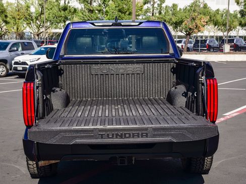 Used 2022 Toyota Tundra SR5 w/ SR5 Premium Package image 31